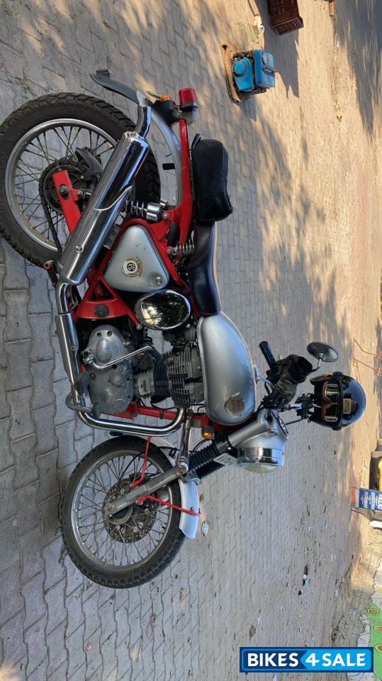 Royal Enfield Bullet Trials Works Replica 350