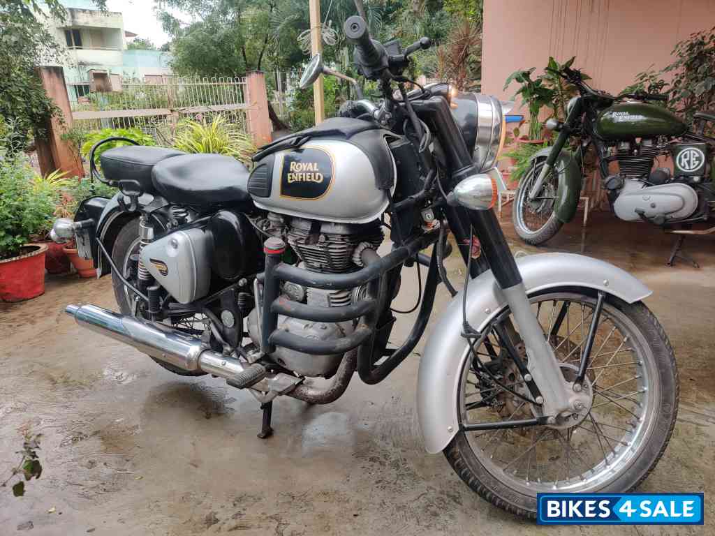 Royal Enfield Classic 350