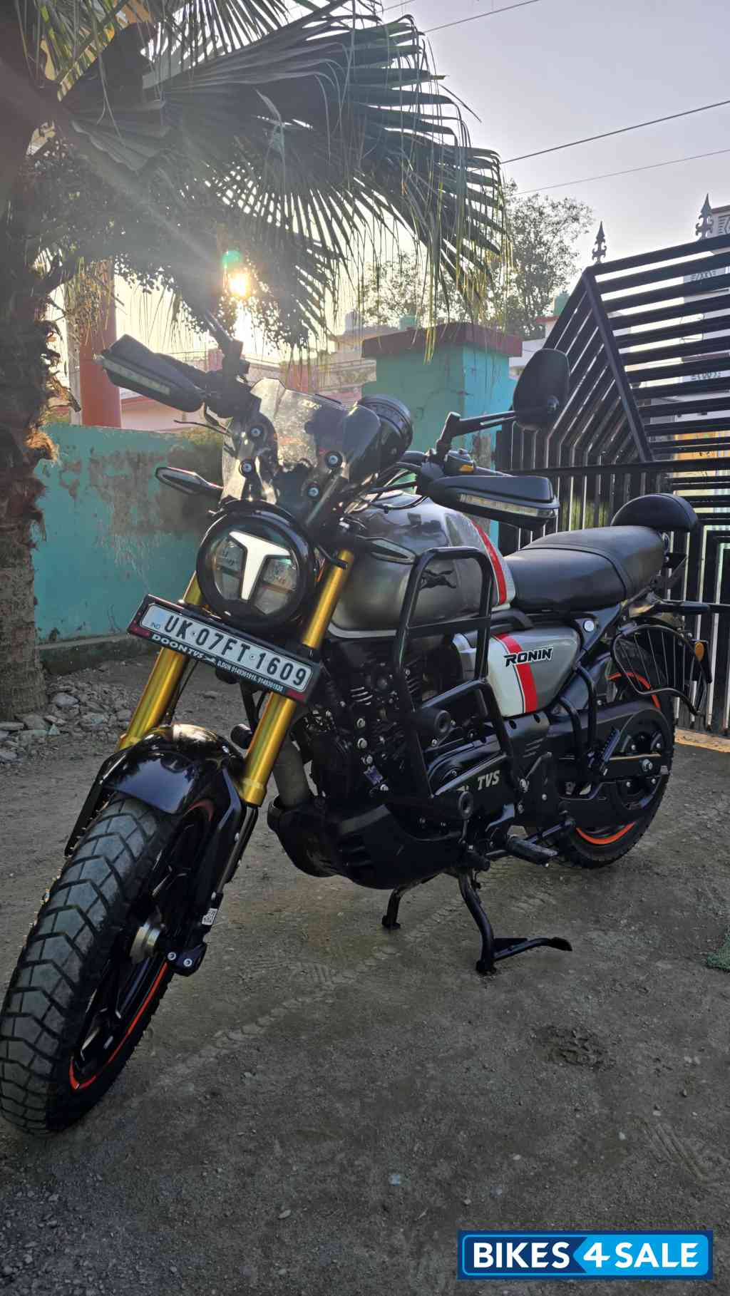 TVS Ronin TD Special Edition