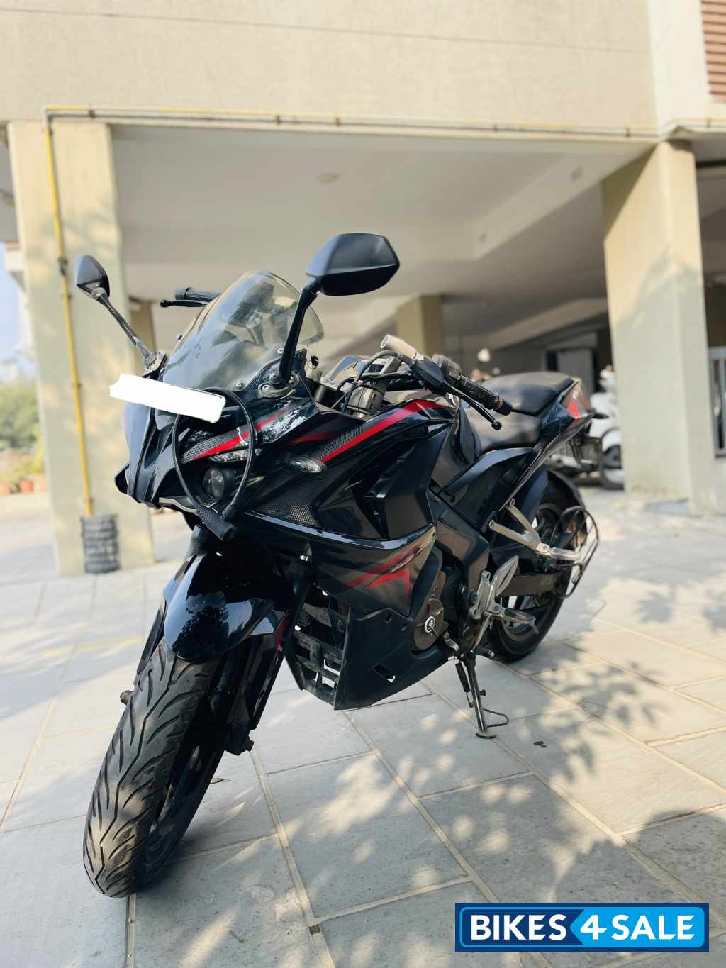 Bajaj Pulsar RS 200 Bajaj Pulsar RS 200