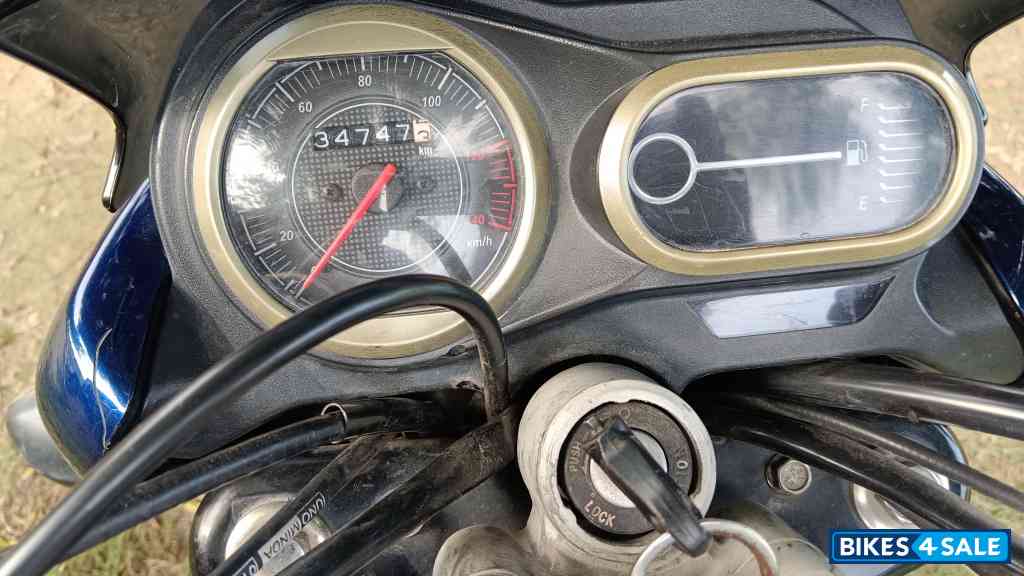 Bajaj V15 Bajaj V15