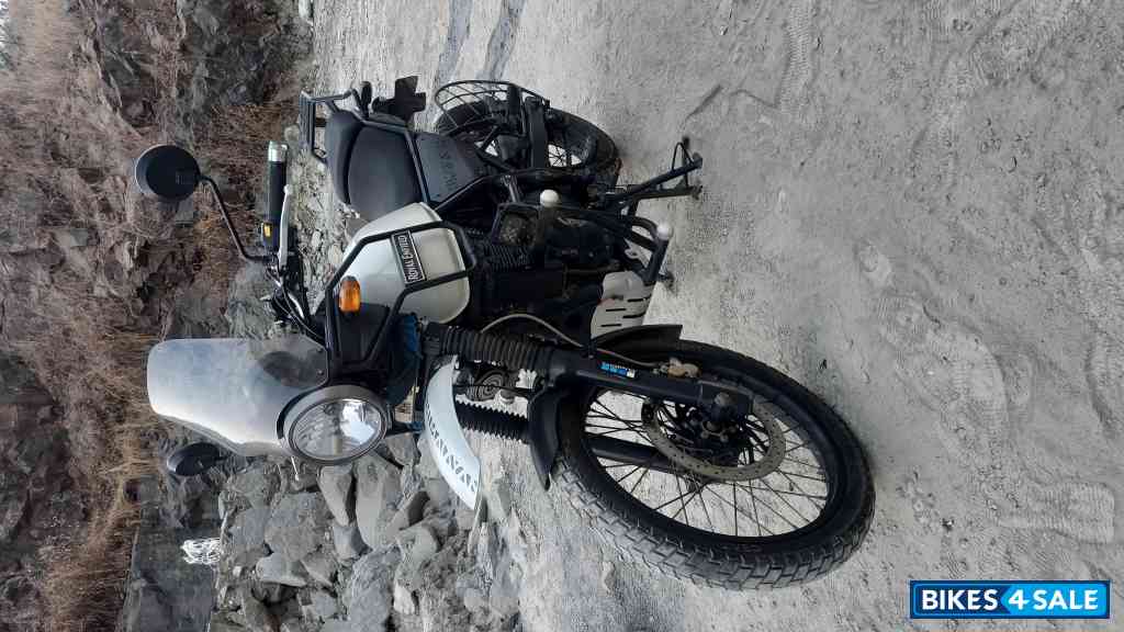 White Royal Enfield Himalayan