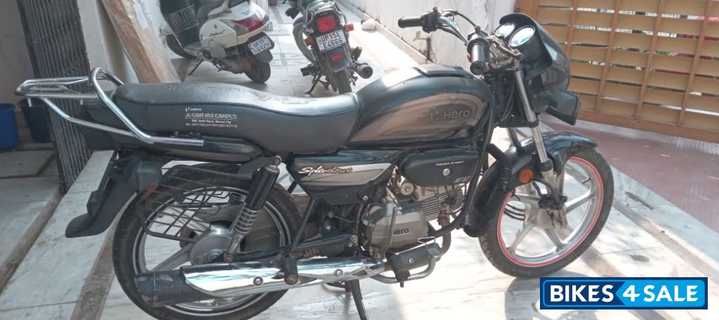 Grey Black Hero Splendor Plus