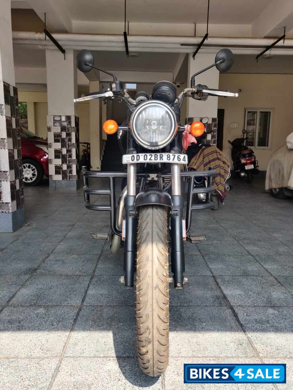 Stellar Black Royal Enfield Meteor 350 Stellar