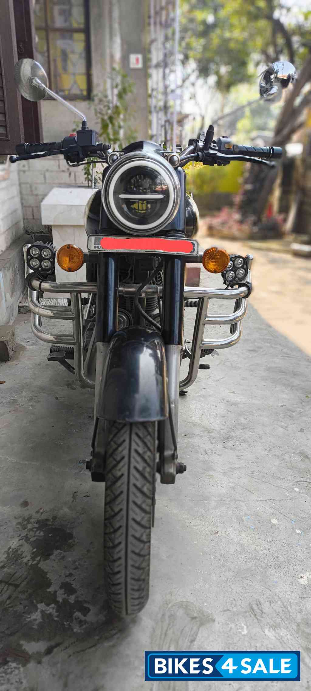 Black Royal Enfield Classic 350
