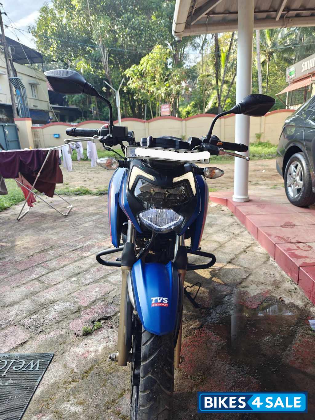 Mat Blue TVS Apache RTR 200 4V Mat Blue TVS Apache RTR 200 4V