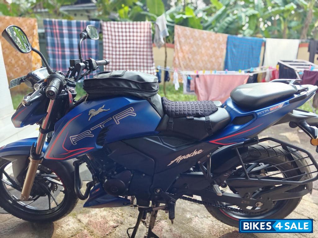 Mat Blue TVS Apache RTR 200 4V Mat Blue TVS Apache RTR 200 4V