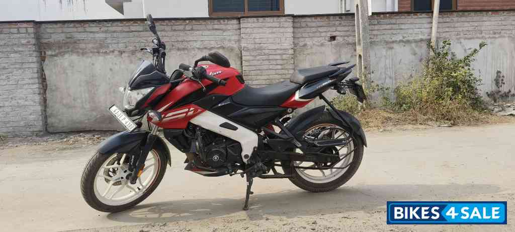 Bajaj Pulsar NS 160