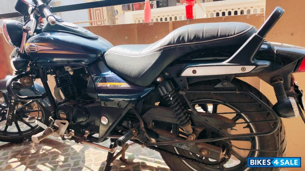 Bajaj Avenger Street 150