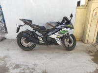 Yamaha YZF R15 V2