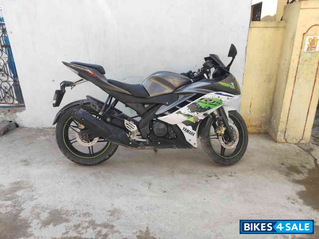 Yamaha YZF R15 V2 Yamaha YZF R15 V2
