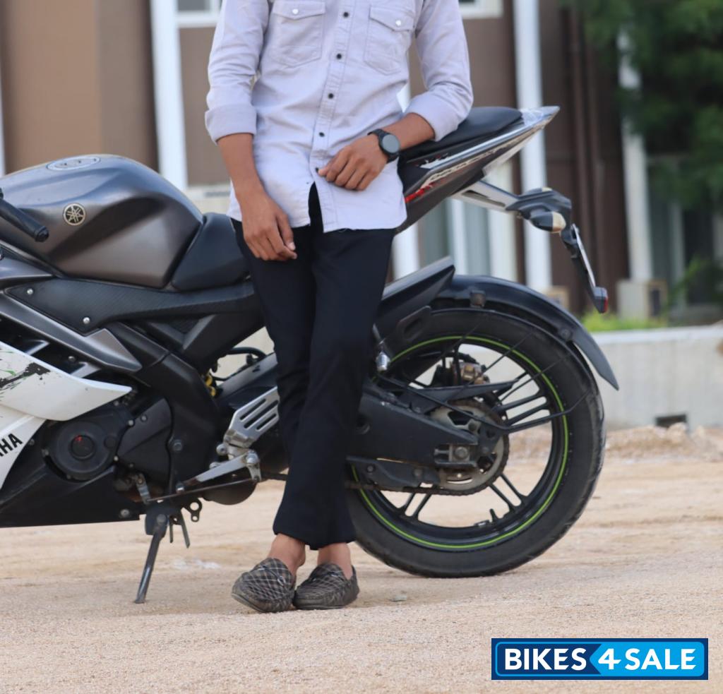 Yamaha YZF R15 V2 Yamaha YZF R15 V2