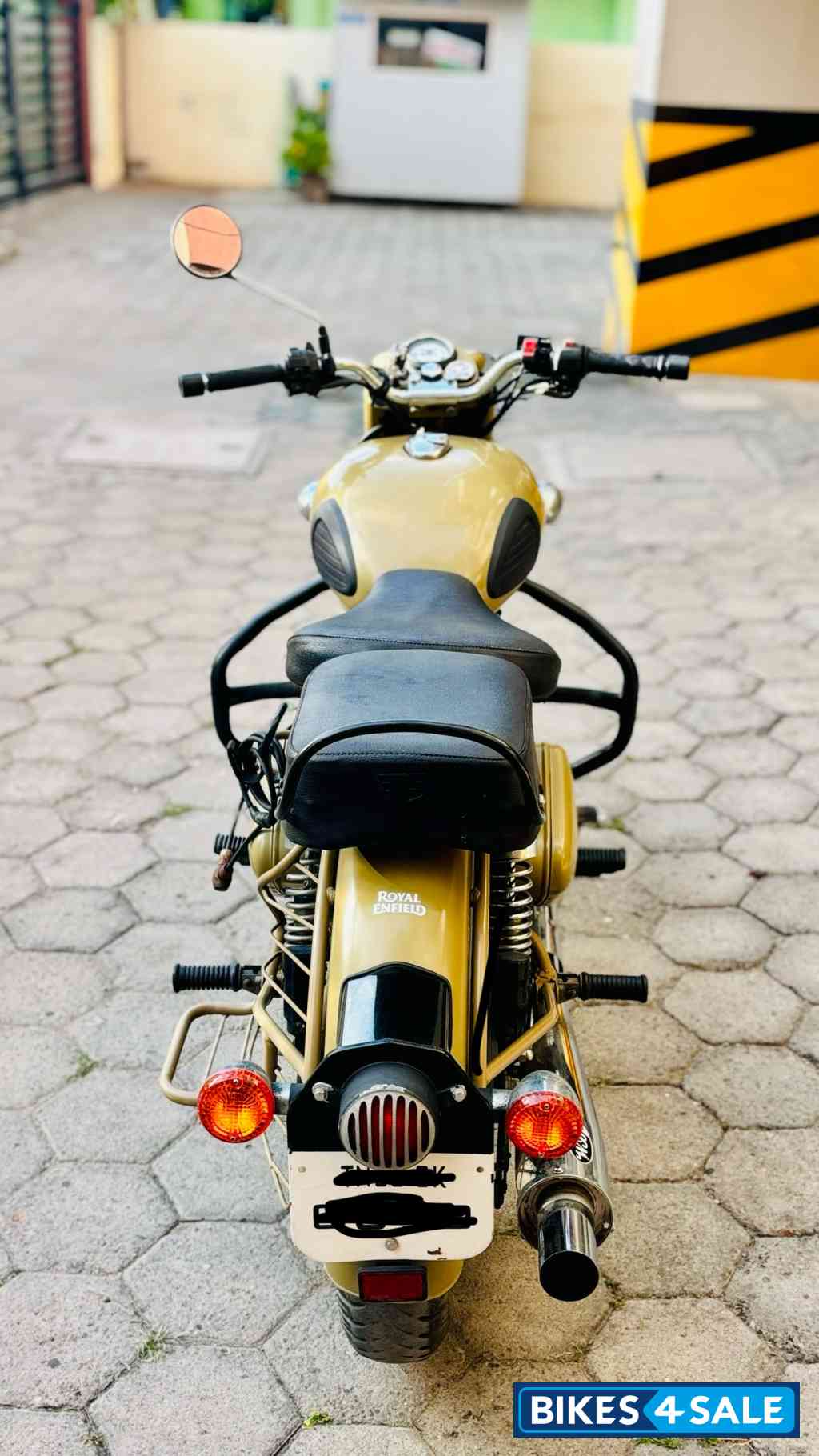 Royal Enfield Classic Desert Storm