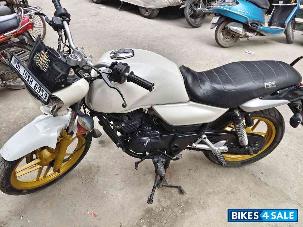 Pearl White Bajaj V15