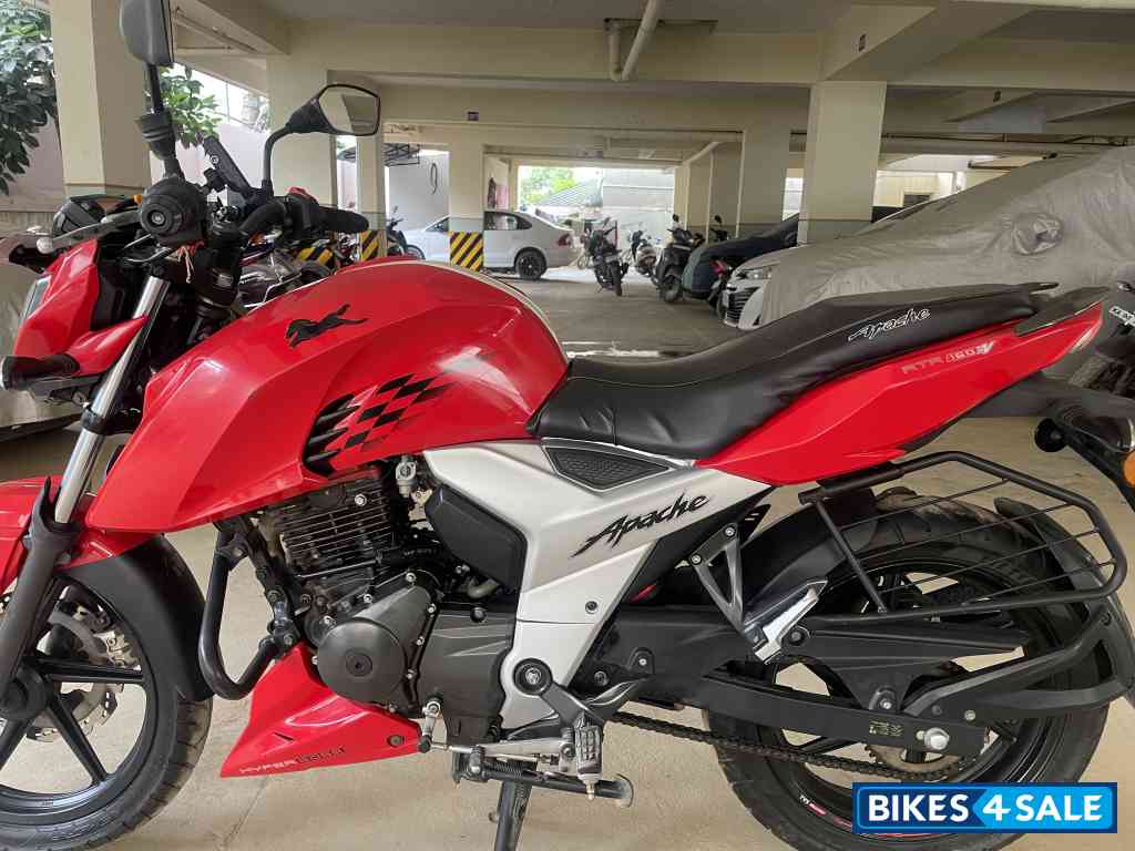 TVS Apache RTR 160 4V