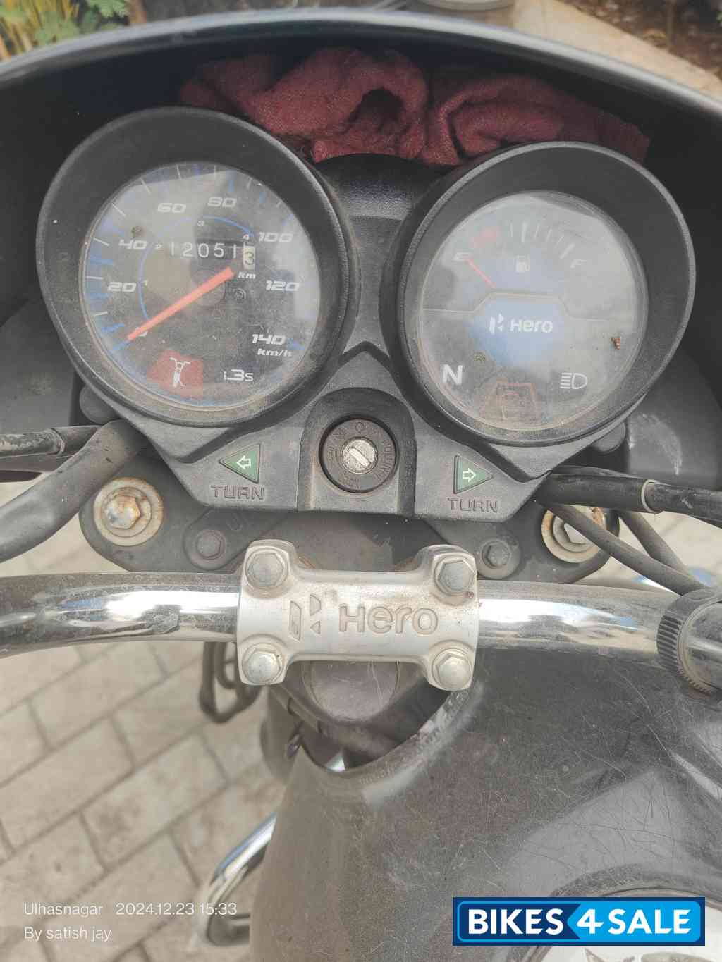 Grey Black Hero HF Deluxe BS6