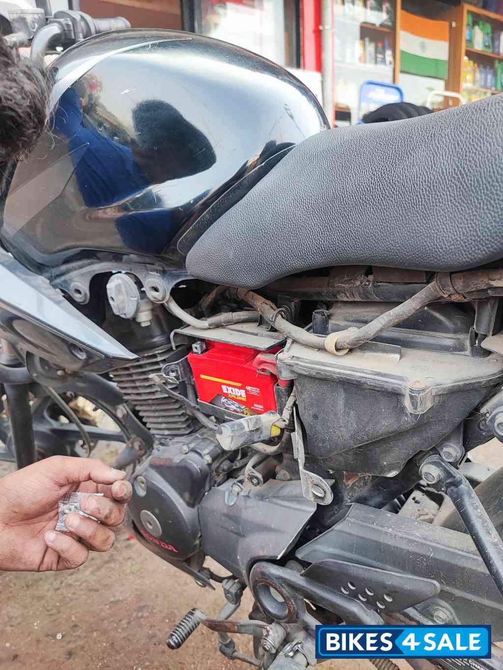 Black Honda CBF Stunner