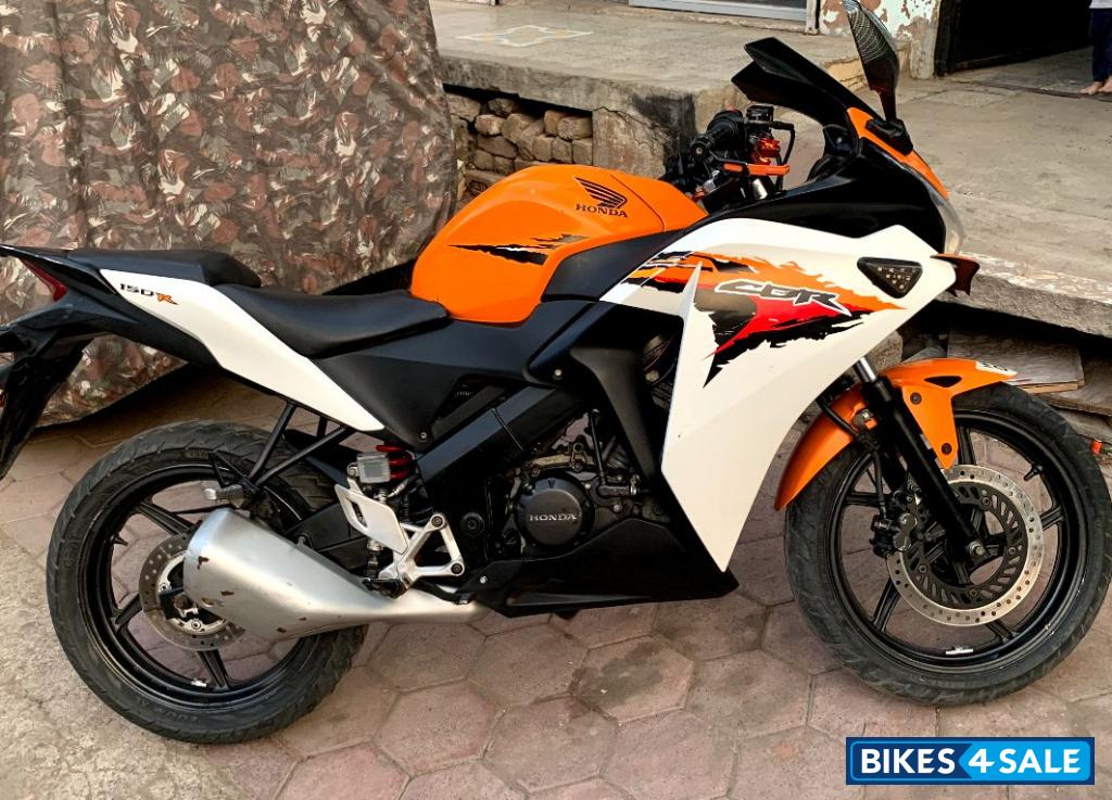 Honda CBR 150R