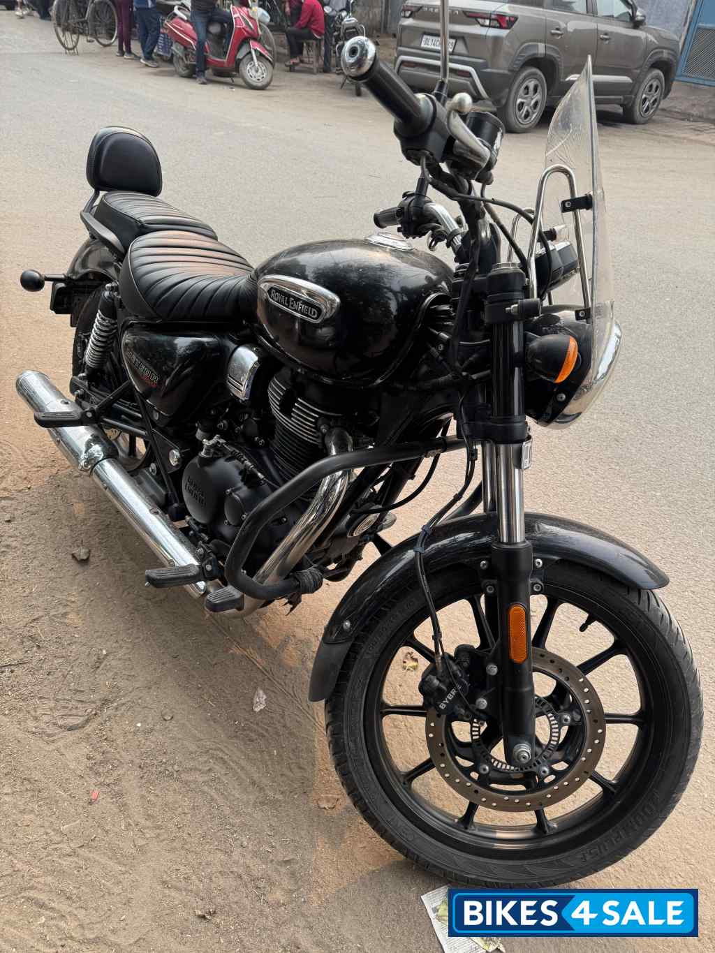 Royal Enfield Meteor 350 Stellar