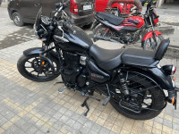 Royal Enfield Meteor 350 Stellar