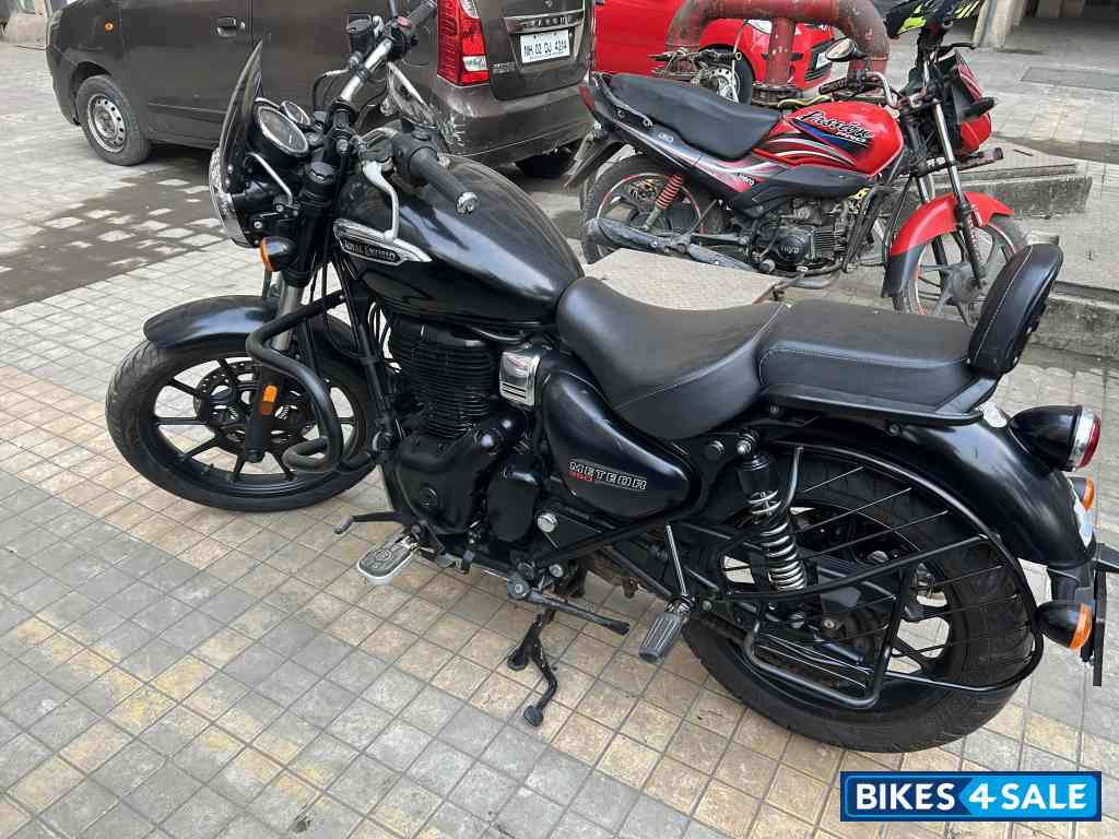 Royal Enfield Meteor 350 Stellar