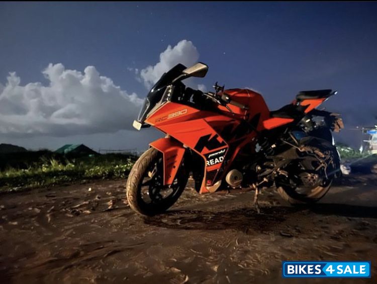 KTM RC 390 2022