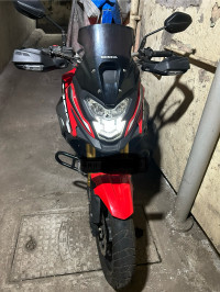 Red Honda CB200X