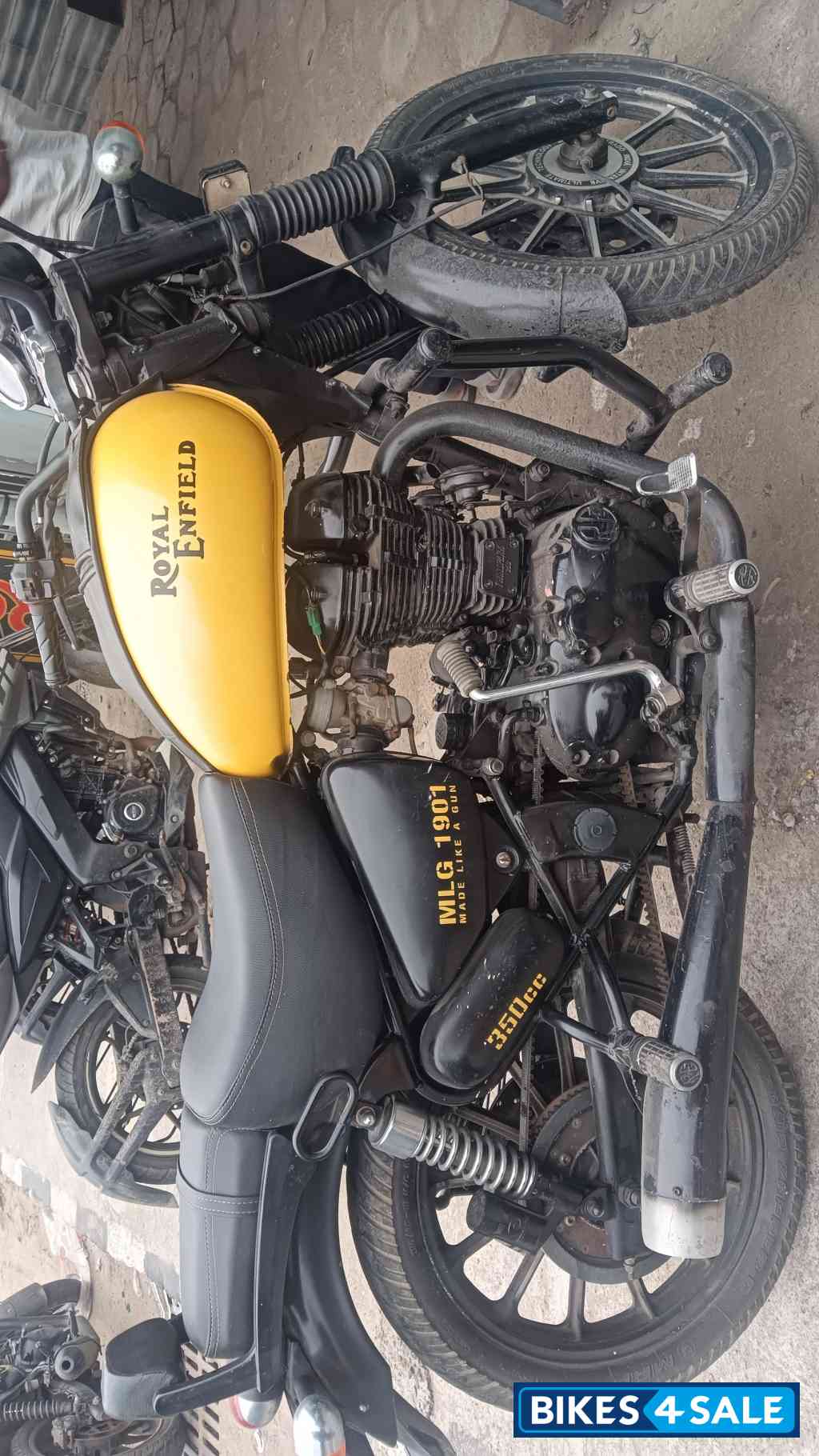 Royal Enfield Thunderbird 350 Royal Enfield Thunderbird 350