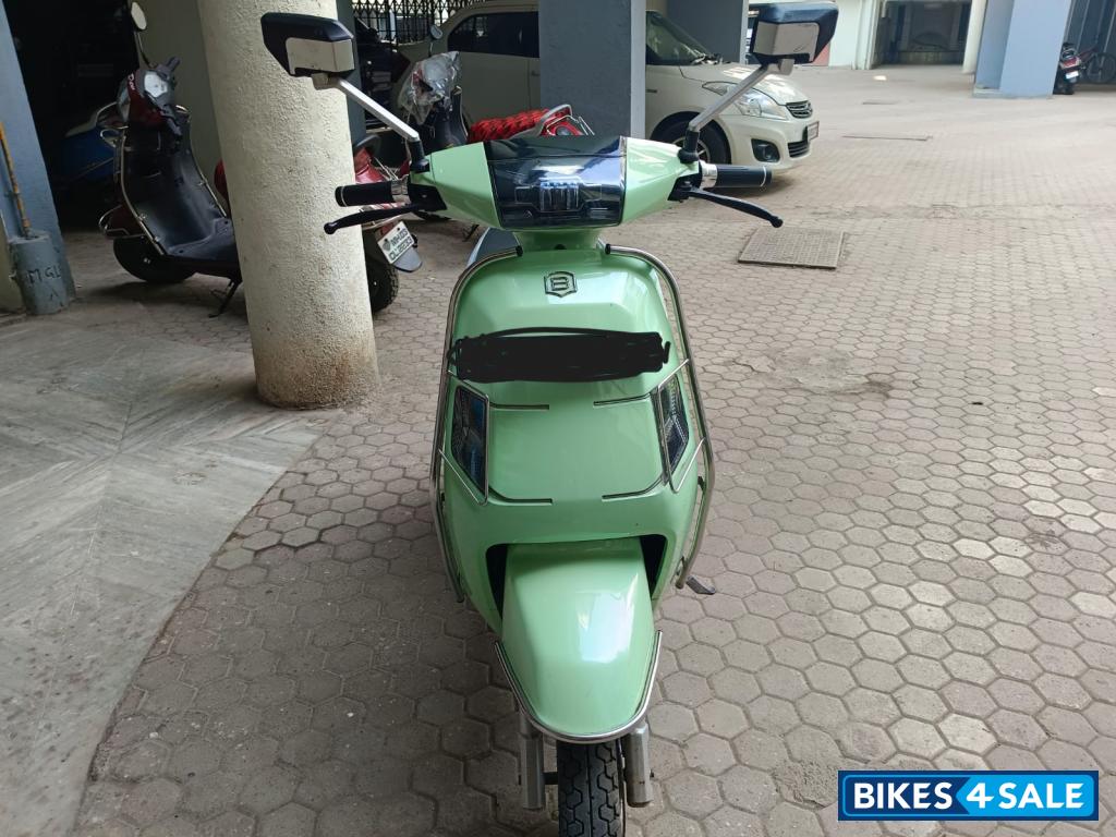 Mint Green BGauss B8 Li Technology