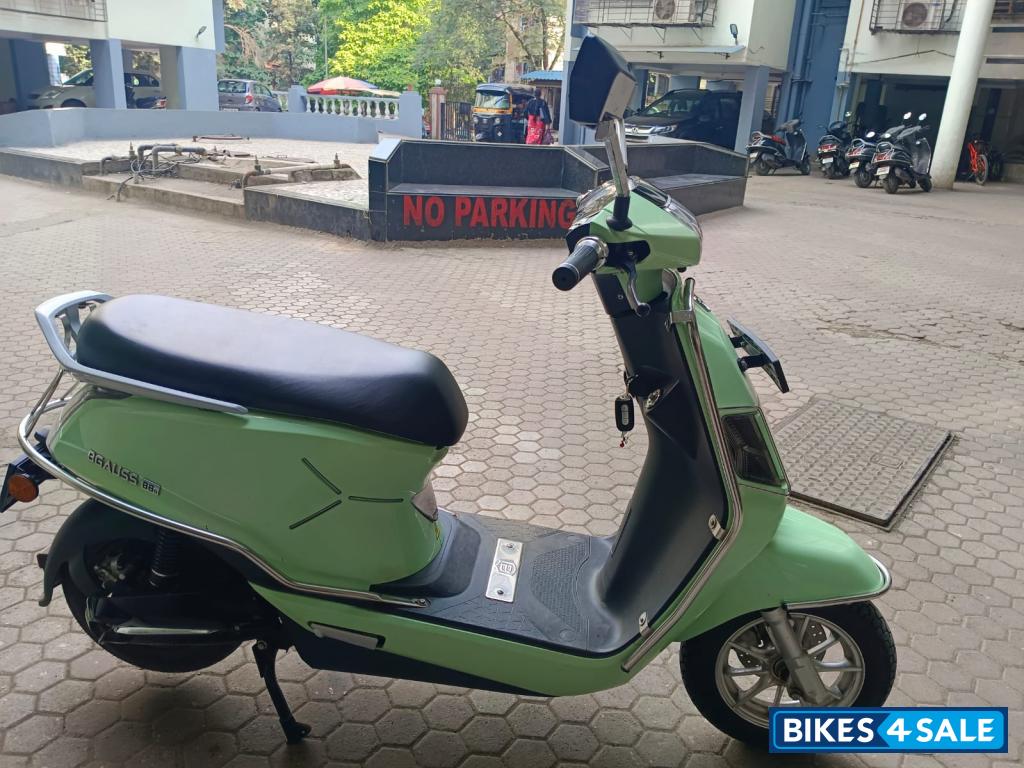 Mint Green BGauss B8 Li Technology