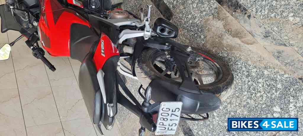 Bajaj Pulsar F250
