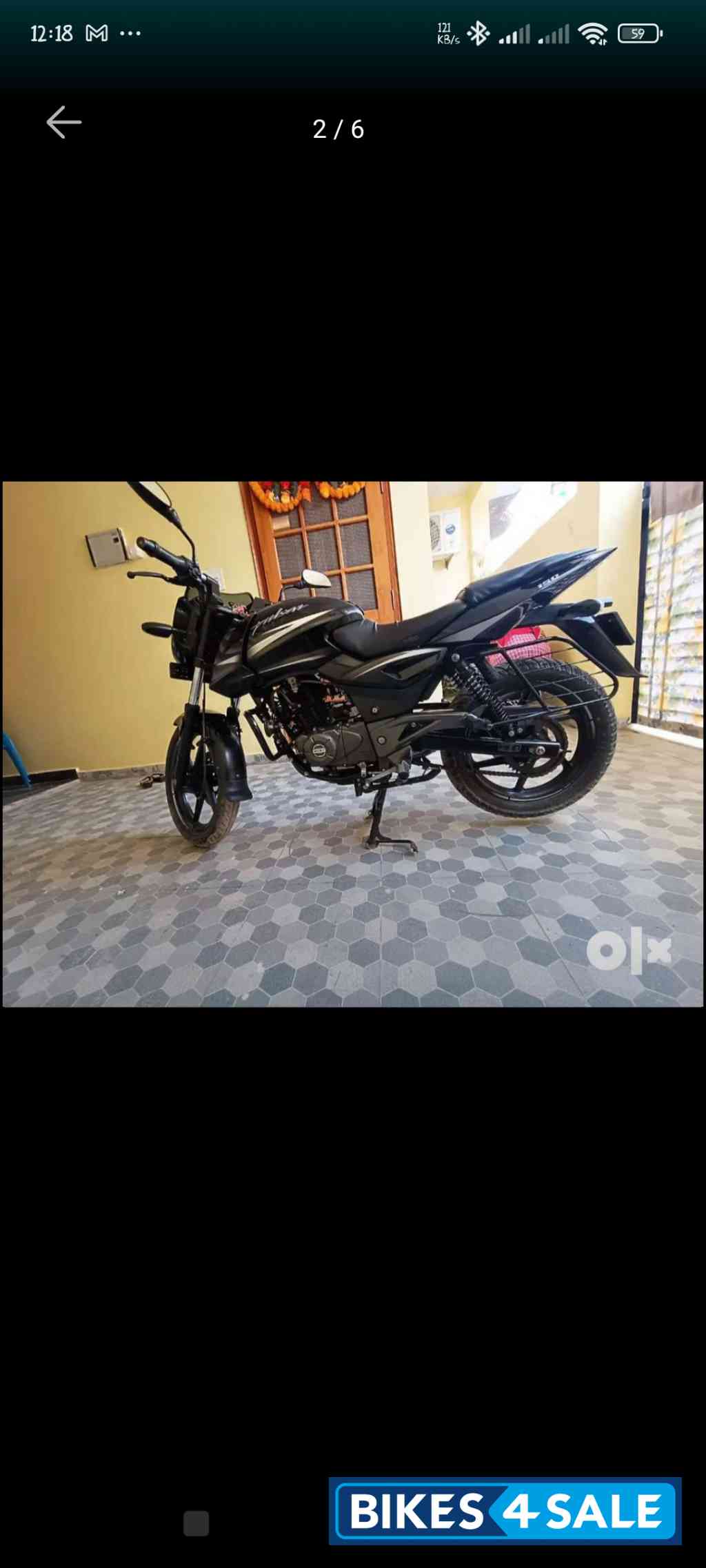 Black Bajaj Pulsar 150 Twin Disc