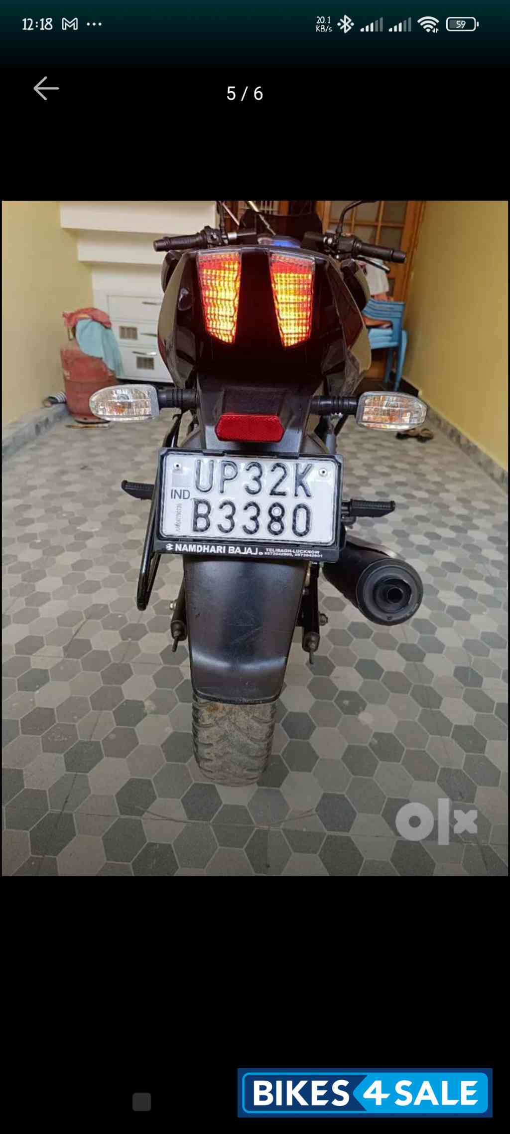 Black Bajaj Pulsar 150 Twin Disc