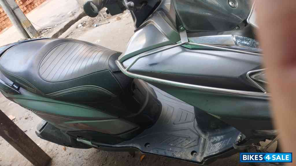 Suzuki Burgman Street