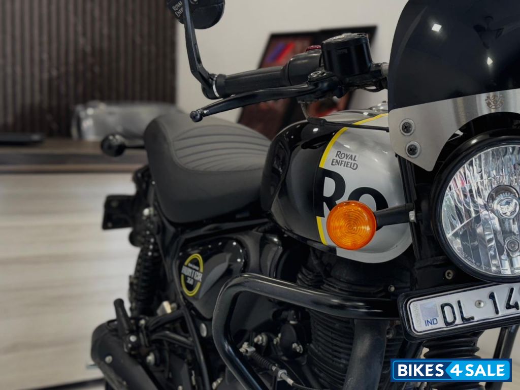 Royal Enfield Hunter 350 Metro