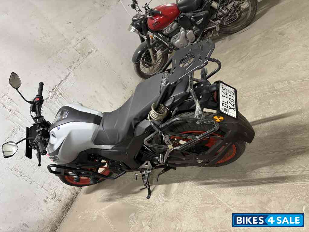 Yamaha FZ-S FI Ver 4.0 DLX