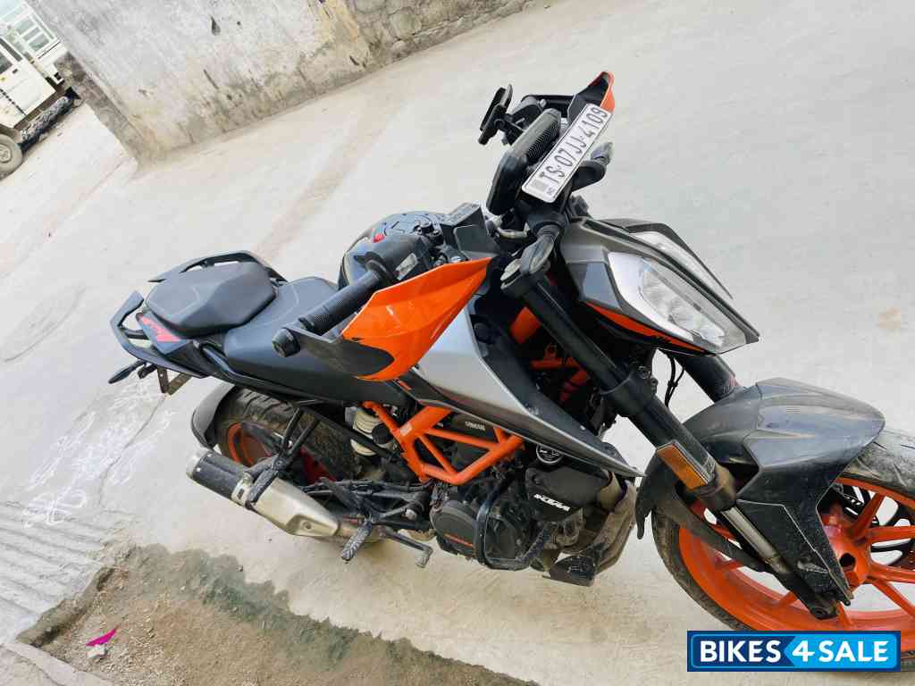 KTM Duke 390 2022