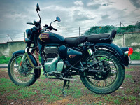 Halcyon Black Royal Enfield Classic 350 2021