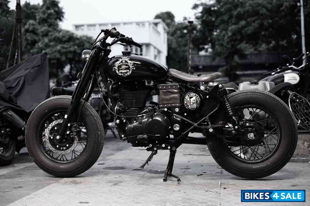 Black Royal Enfield Classic Desert Storm