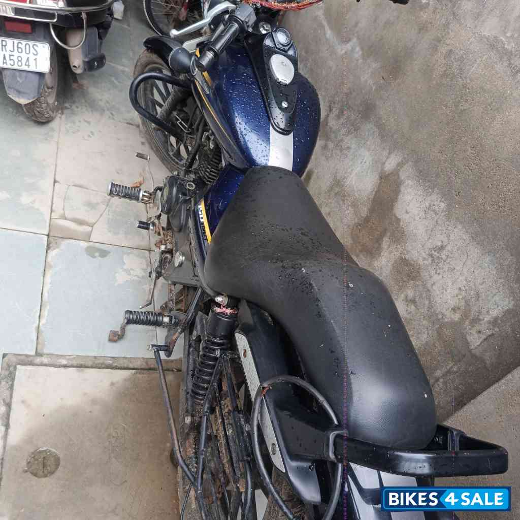 Bajaj Avenger Street 150