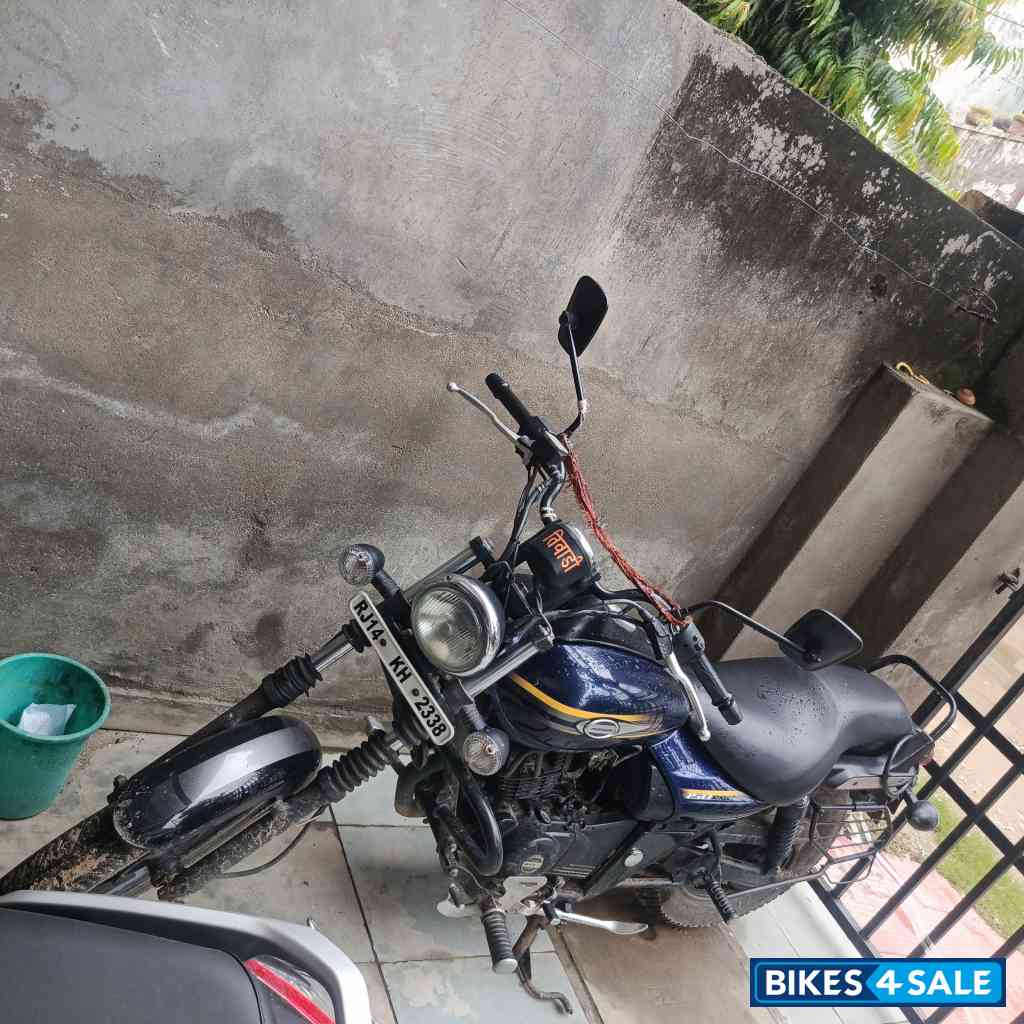 Bajaj Avenger Street 150