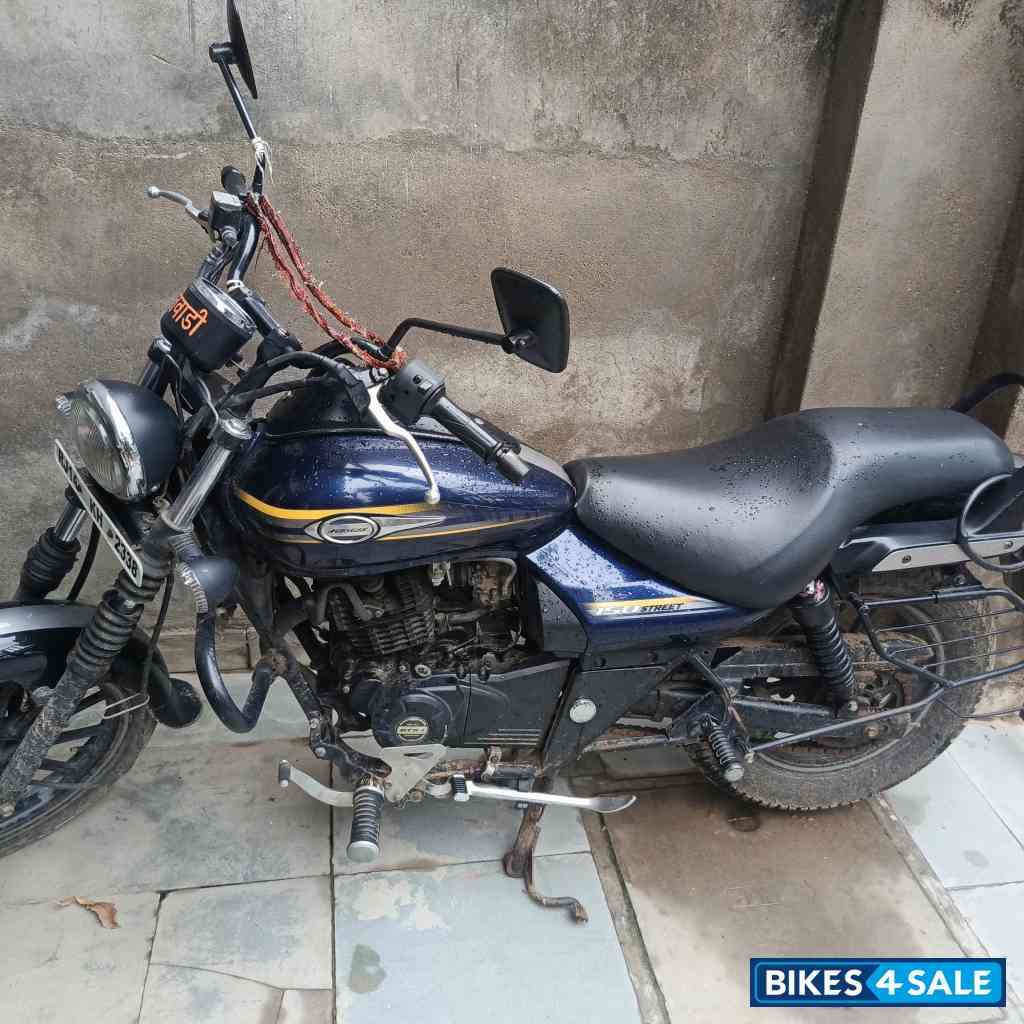 Bajaj Avenger Street 150