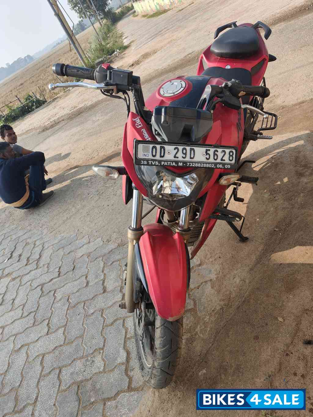 TVS Apache RTR 200 4V