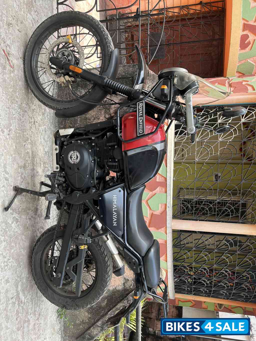 Rockred Royal Enfield Himalayan BS VI Rockred Royal Enfield Himalayan BS VI