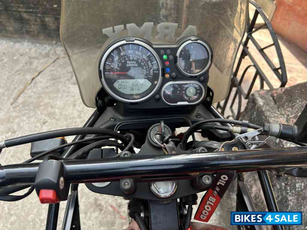 Rockred Royal Enfield Himalayan BS VI Rockred Royal Enfield Himalayan BS VI