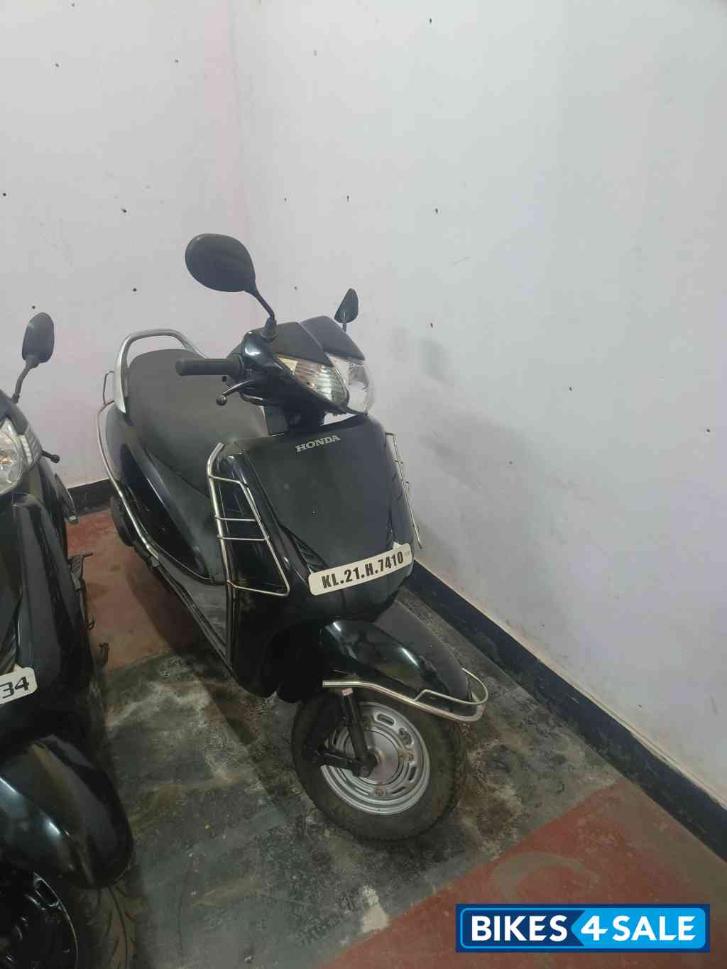 Black Honda Activa