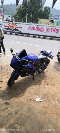 Racing Blue Yamaha R15 V4