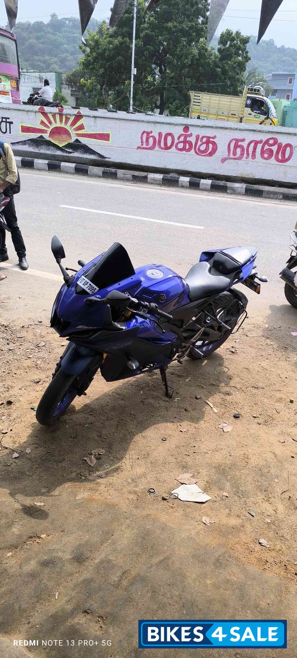 Racing Blue Yamaha R15 V4