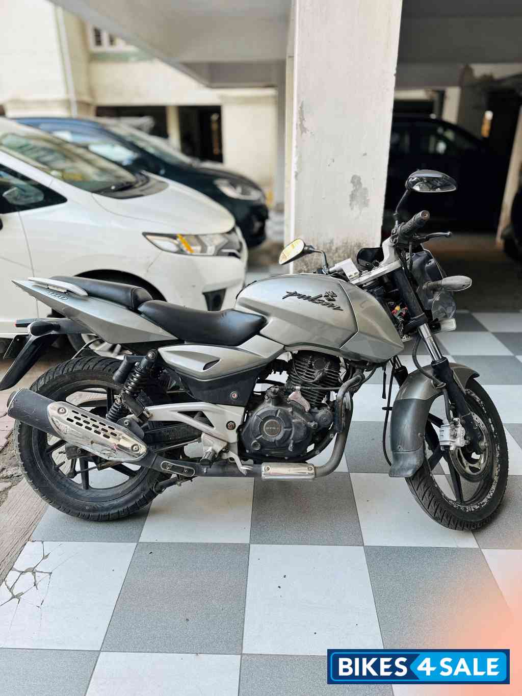 Bajaj Pulsar 180