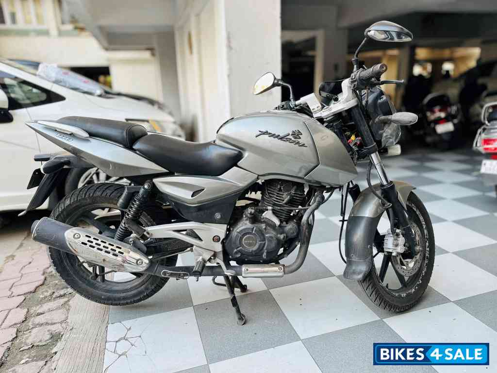 Bajaj Pulsar 180